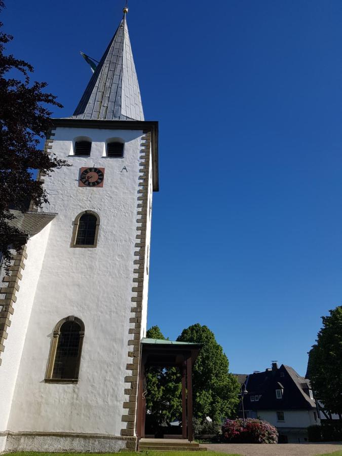 Pilgrims Franz großzügige Unterkunft Sauerland Meschede Exterior foto